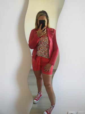 Short Cerise 